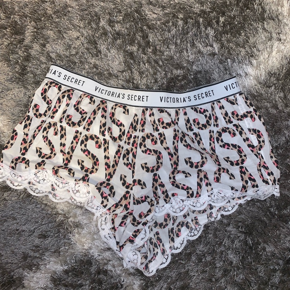 Victoria Secret shorts😻